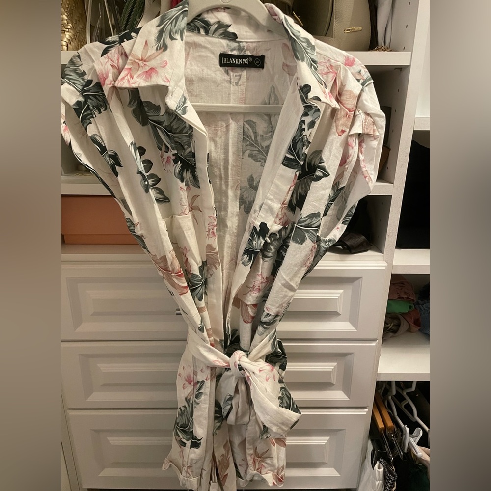 Blanc NYC floral romper XS